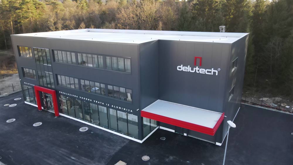 Mehrzweck-Stahlhalle mit Büros und Lagerbereich