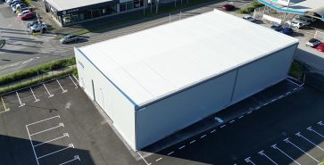 Schwarzmann X Lagerzelt mit isoliertem Flachdach
